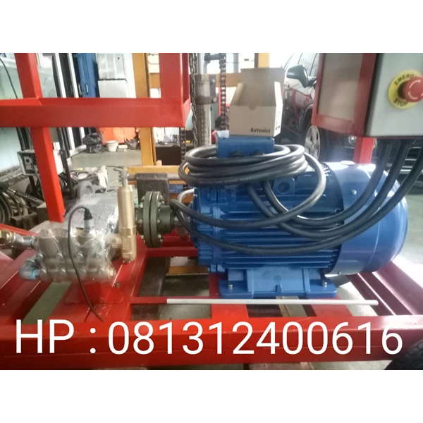 High Pressure Pump 150BAR/2175psi 70LPM HAWK Pumps Pressure Pro
